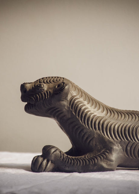 Sawaii Pottery - Black Terracotta Decor