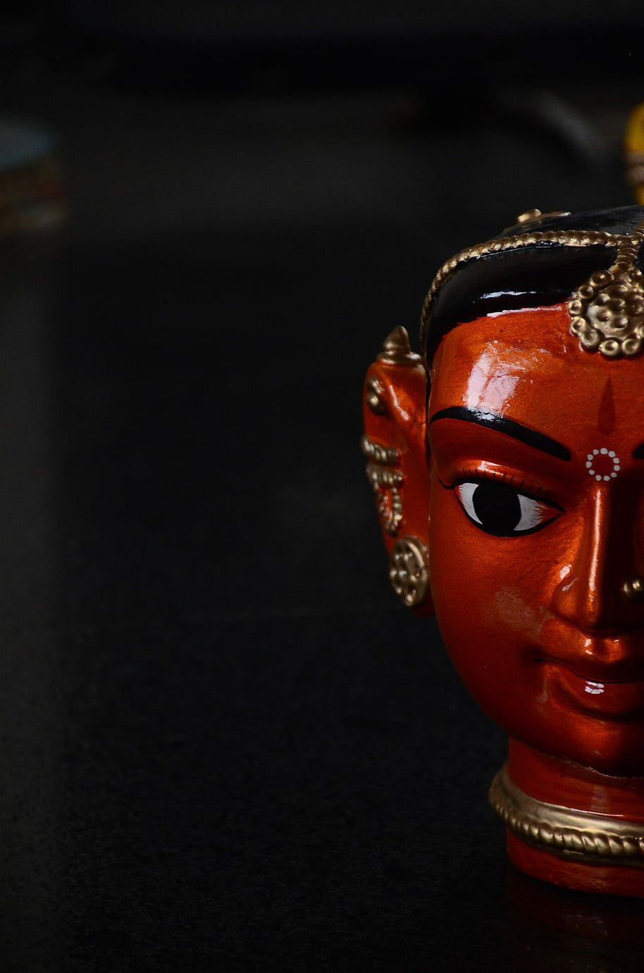 Large Golden Kinnal Head Sculpture - Woman