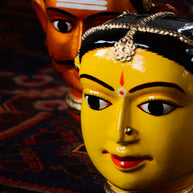 Large Yellow Kinnal Head Sculpture - Woman