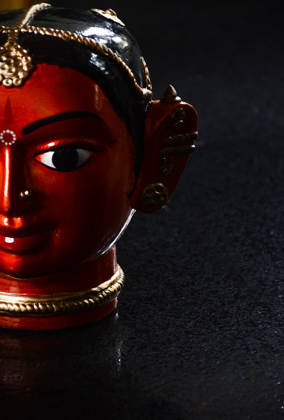Large Golden Kinnal Head Sculpture - Woman