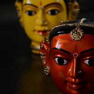 Large Golden Kinnal Head Sculpture - Woman