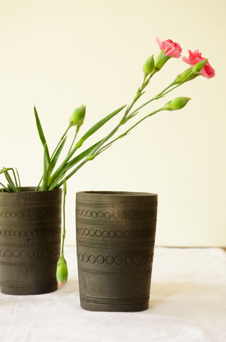 Vasa - Black Terracotta Circle Vase | Sawaii Pottery