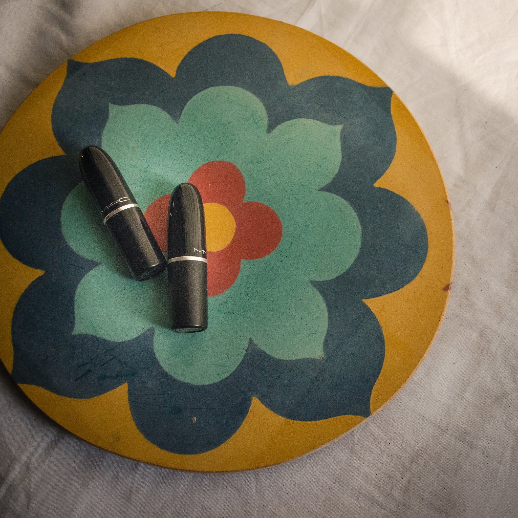 Athangudi Tiles - Round Tray - MayFlower