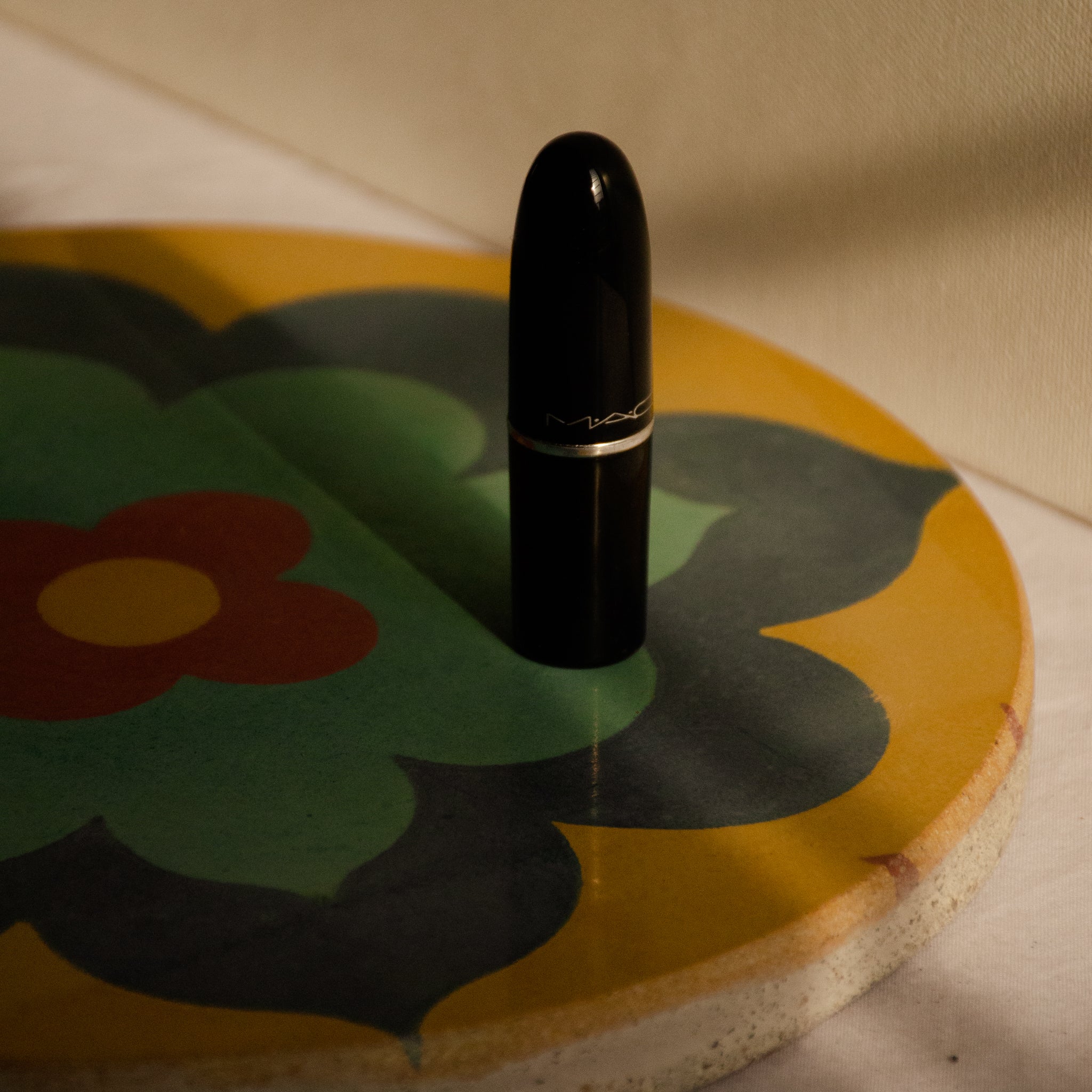 Athangudi Tiles - Round Tray - MayFlower