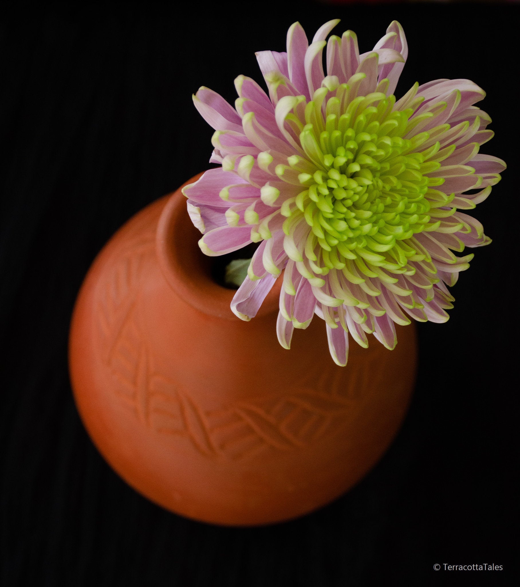 Zaara Handmade Terracotta Vase